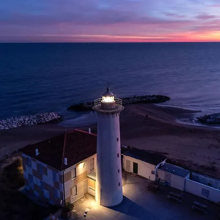 A Tranquil Getaway For Seven Guests In Bibione